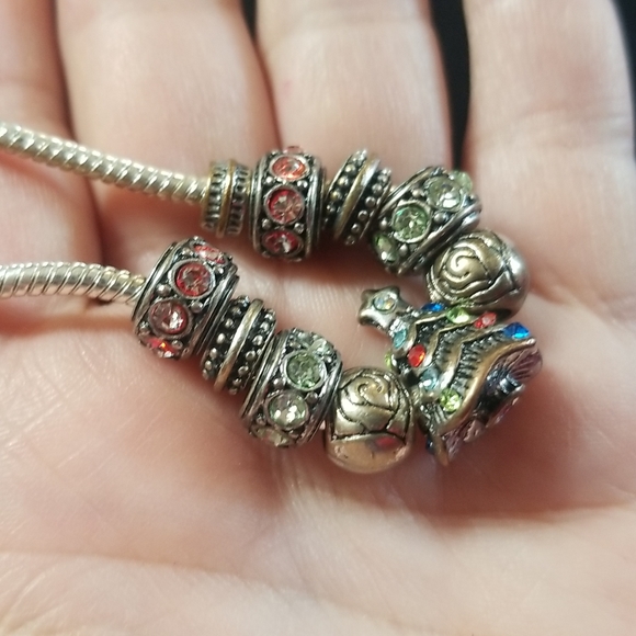 Christmas Charm Bracelet - Picture 6 of 7